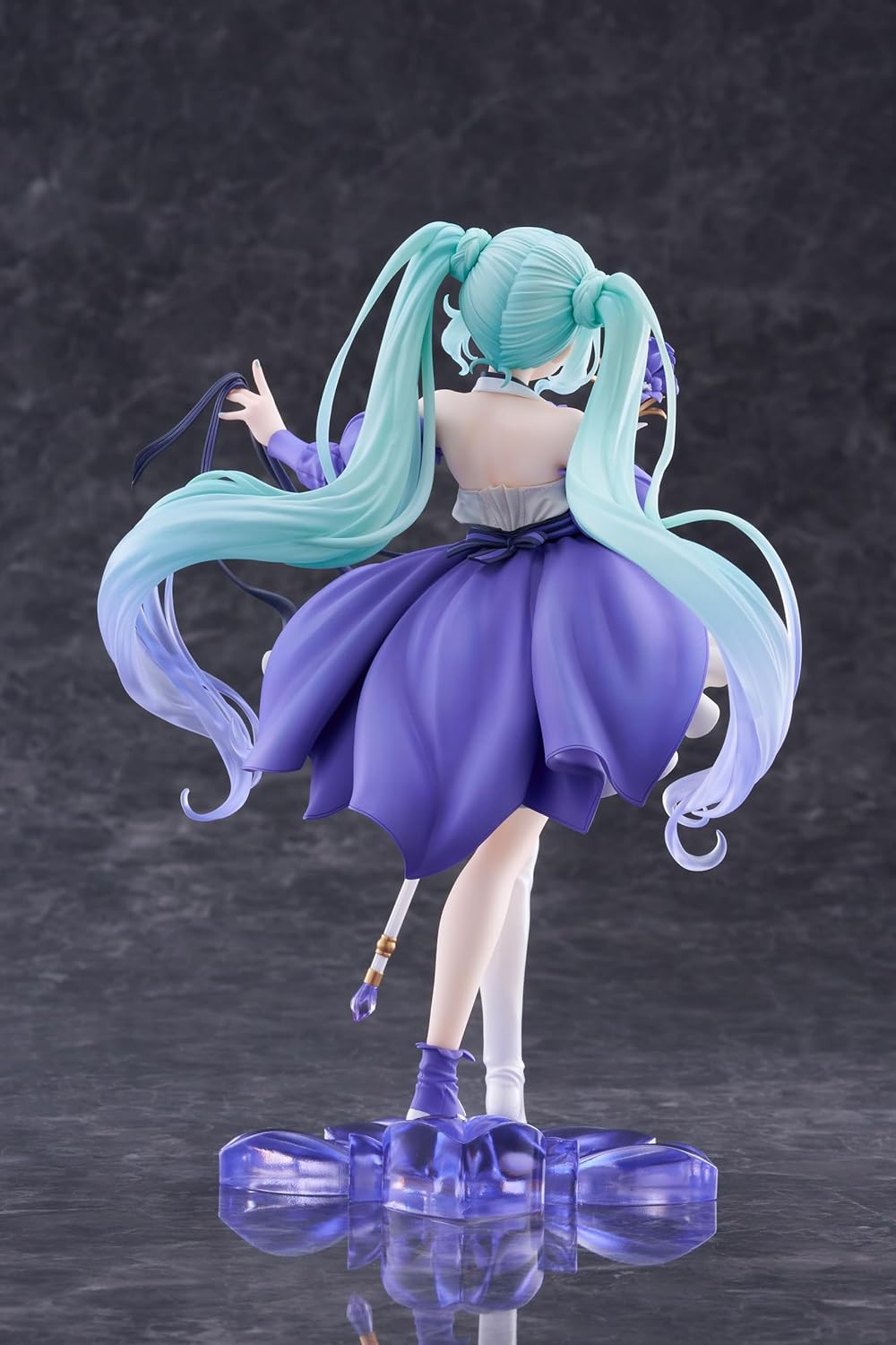 TAITO Hatsune Miku Birthday 2024 AMP+ Figure - Flower Ver.
