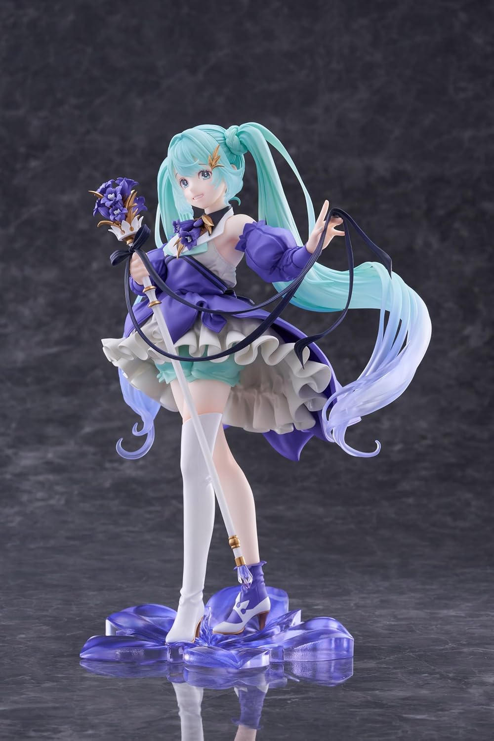 TAITO Hatsune Miku Birthday 2024 AMP+ Figure - Flower Ver.