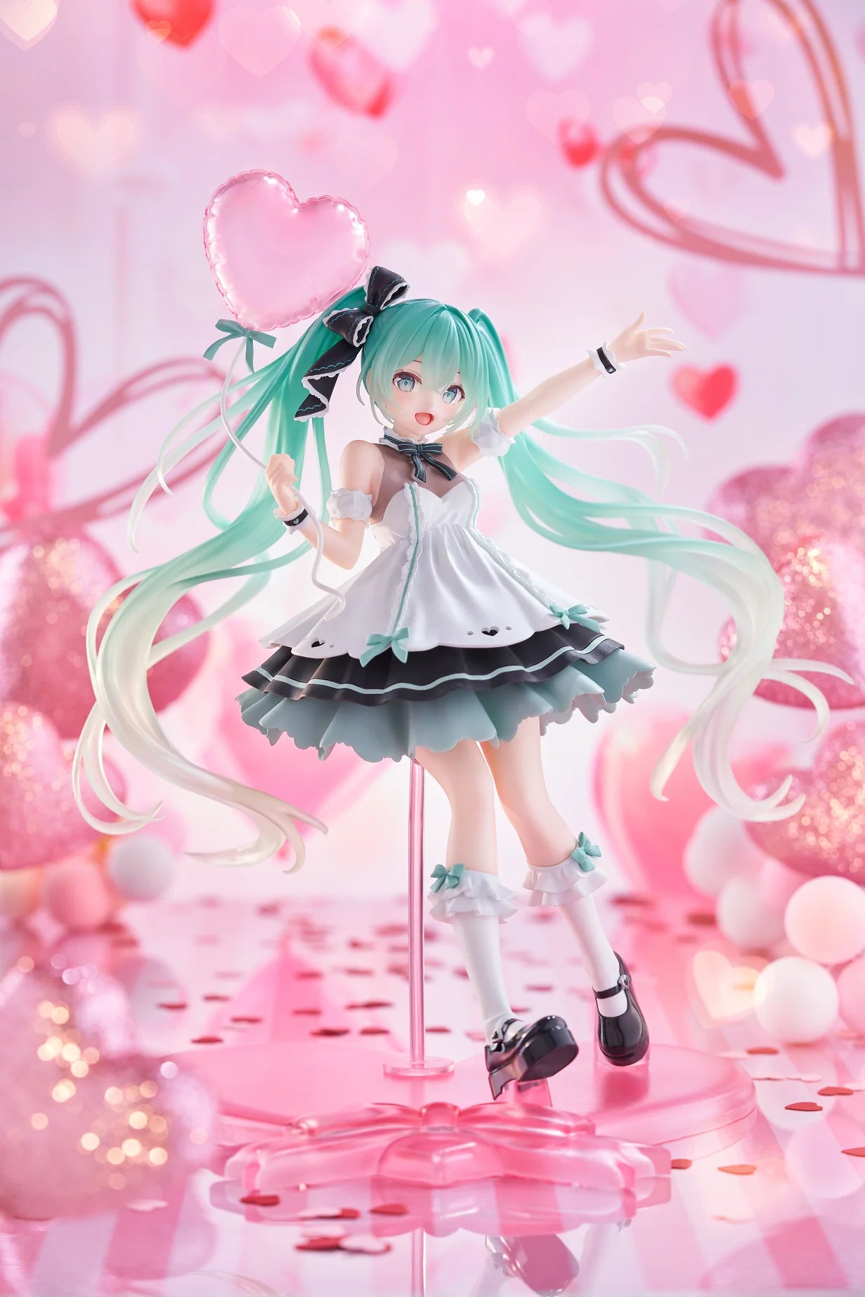 TAITO Hatsune Miku Birthday 2025 AMP+ Figure - Party Ver.