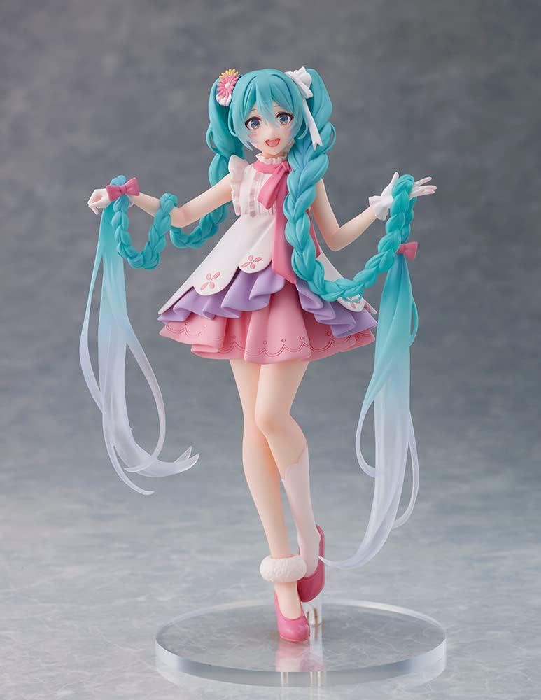 TAITO Hatsune Miku Wonderland Figure - Rapunzel